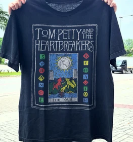 1989 Tom Petty & The Heartbreakers Strange Behavior Tour shirt reprint VK11131