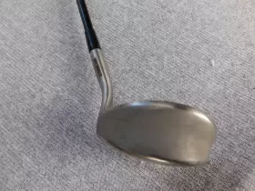 E127022330 ALIEN Simmons Ultimate Sand Wedge Steel Hydro #3