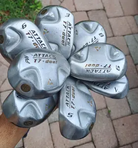 8-9-HY ATTACK Agx Golf Hybrids Set Dual Clubs Right Graphite