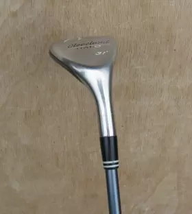 18IUYHJKRR4 CLEVELAND Ladies Halo Hybrid Iron Loft Women Flex #3