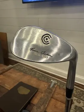 308212 CLEVLAND Cleveland Classics Tour Action Ta Sand Wedge