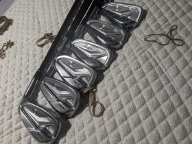 TW757P HONMA Right Iron Set Graphite