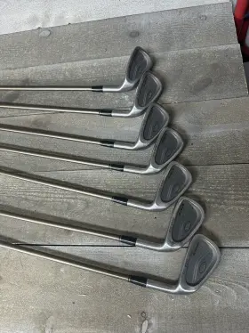 2948 KING COBRA Snake Iron Set Graphite Aerostar Shafts Rh