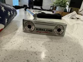 1380932 KIRKLAND SIGNATURE Left Putter Kit