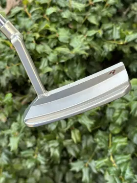 KLP64 LAJOSI Putter