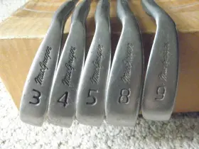 34589 MACGREGOR Men Right Jack Nicklaus Autograph Iron Set