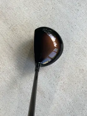 AZ01 MAJESTY Royal Driver Flex Graphite Shaft Titanium Right