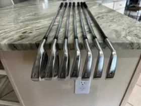 CB-301 MIURA Iron Set Graphite Stiff Right