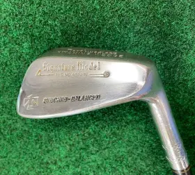 4521N NORTHWESTERN Golf Pitching Wedge Rh