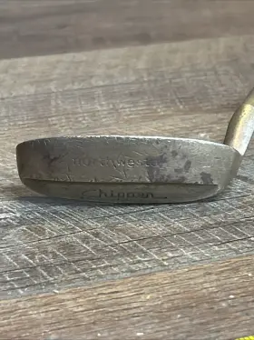 CHIPPER-RH-35 NORTHWESTERN Golf Clubs
