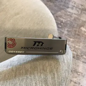520179473611 ODYSSEY Putter Microhinge Winn Grip