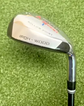 R600 PARAGON Iron Wood Rh Graphite Grip #2