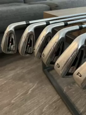 44000MRH1 PRECISE Mens Right Golf Iron Set