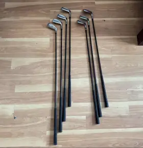 UT100 PRGR Iron Set Flex