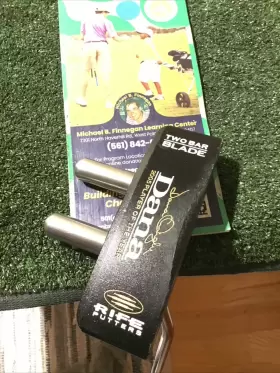 2-BAR RIFE Blade Dana Quigley Putter Rh