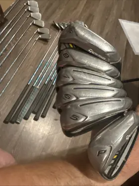 56789 TAYLORMADE Taylor Golf Clubs Set