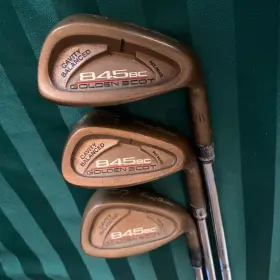 845BC TOMMY ARMOUR Golden Scot Wedge Set Rh Dynamic Shafts