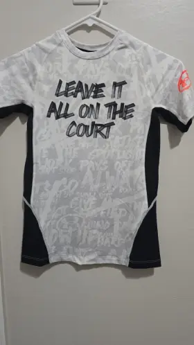 196884908218 UNDER ARMOUR Heat Gear Leave Court Boys Printed