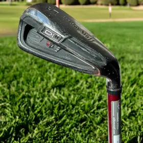 DI11 WILSON STAFF Distance Iron Uniflex Graphite Shaft Right
