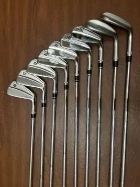 FG-62 WILSON STAFF Forged Blade Iron Set Dynamic Stiff Rh