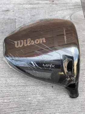 WG1P036302R WILSON Staff Dynapwr Golf Driver Head Right