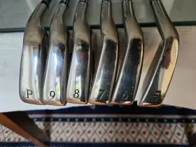 MP1300 XXIO Iron Set Pw Rh Flex Graphite