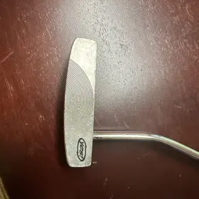 361820 YES Groove Putter